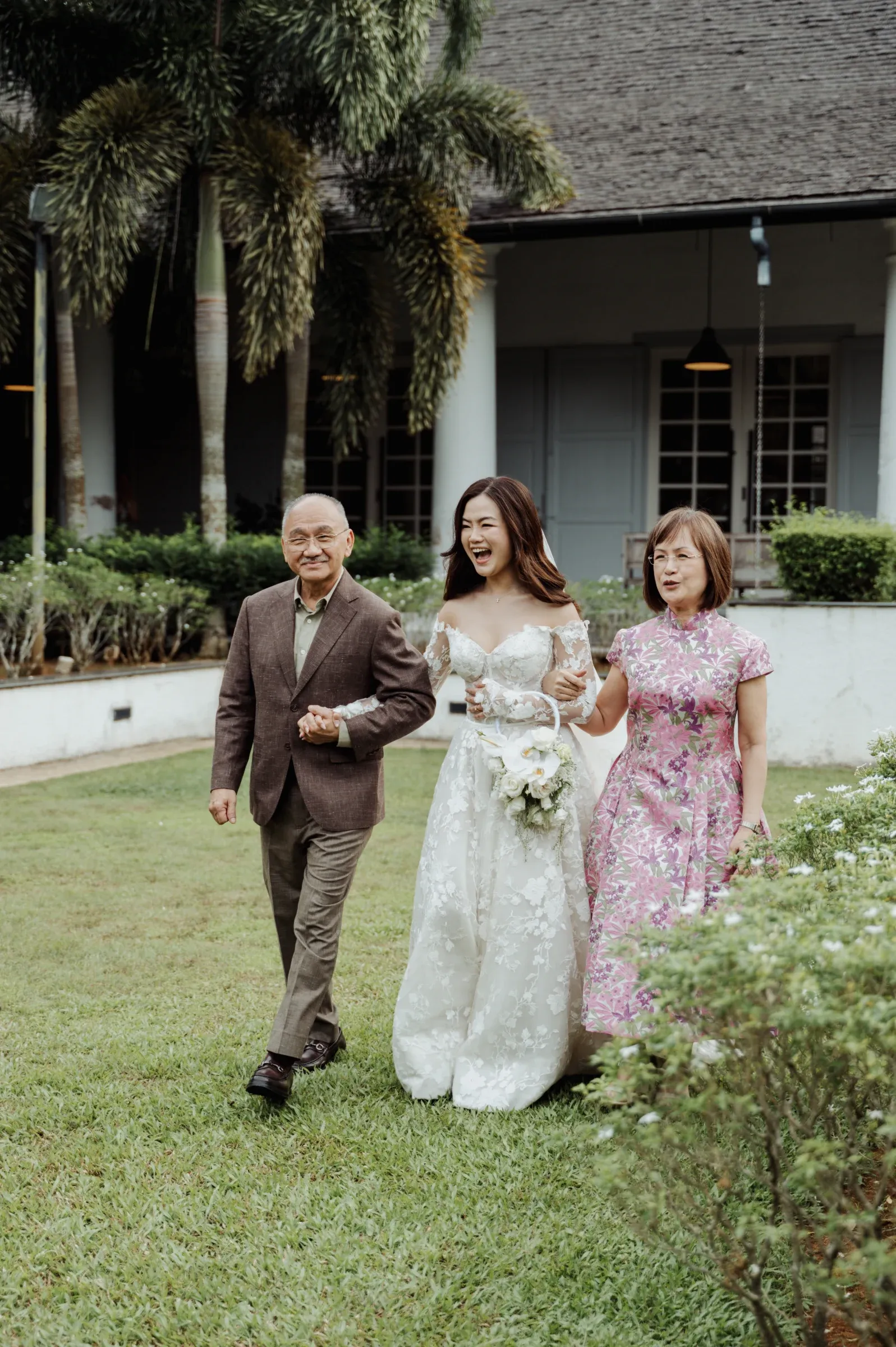 Oliver & Stephanie, intimate wedding by Ju Shiu Photography, Kuching, Sarawak